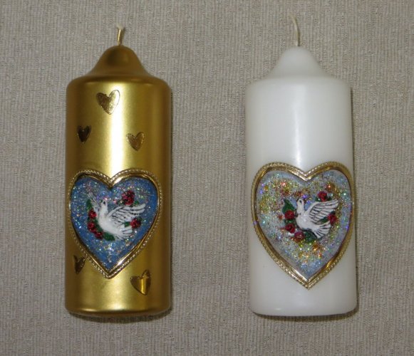 S33sv - Svatební - holubice v srdci - Velikost svící: vel. 5 rozměr 26 x 6,5 cm