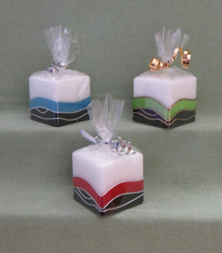 A21 - Vlnky - Velikost svící: Kostka 7 x 7 cm